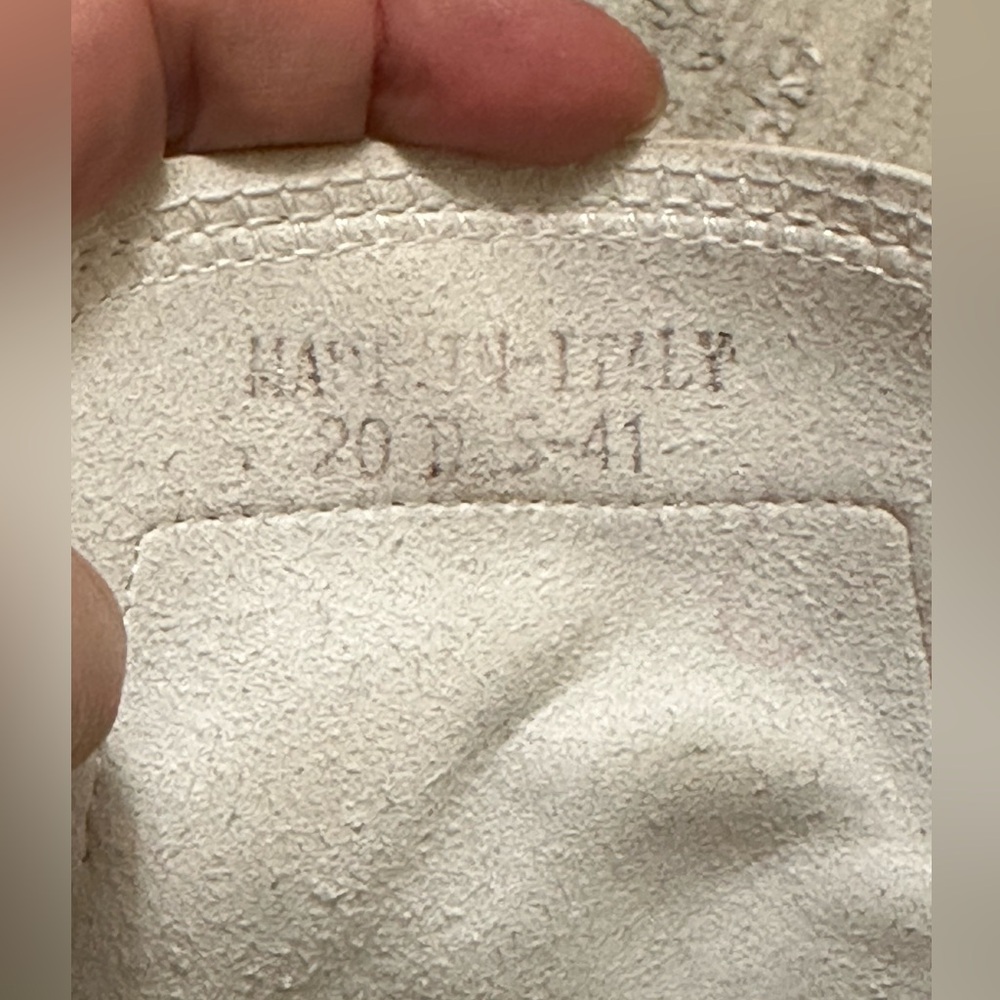 Dior White and Gray High-Top Sneakers with Logo Pattern - Picture 5 of 15